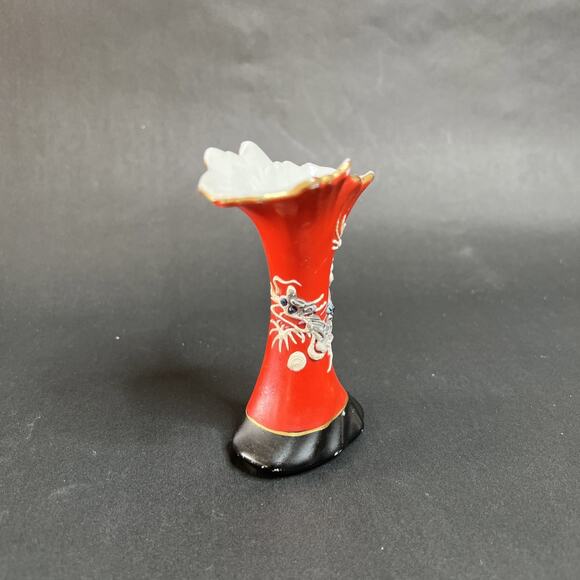 VTG Dragonware Bud Vase-Red Moriage Ceramic,Raised Dragon Motif, Japan Miniature - Picture 1 of 9